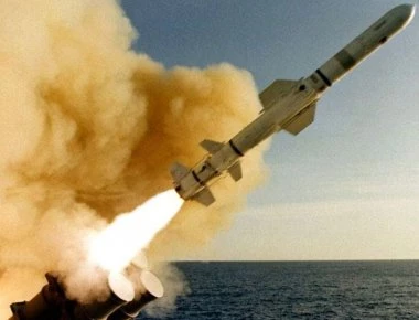 Πύραυλος Tomahawk: Το πανίσχυρο όπλο των ΗΠΑ που κοστίζει 1 εκατ. δολάρια (φωτό, βίντεο)